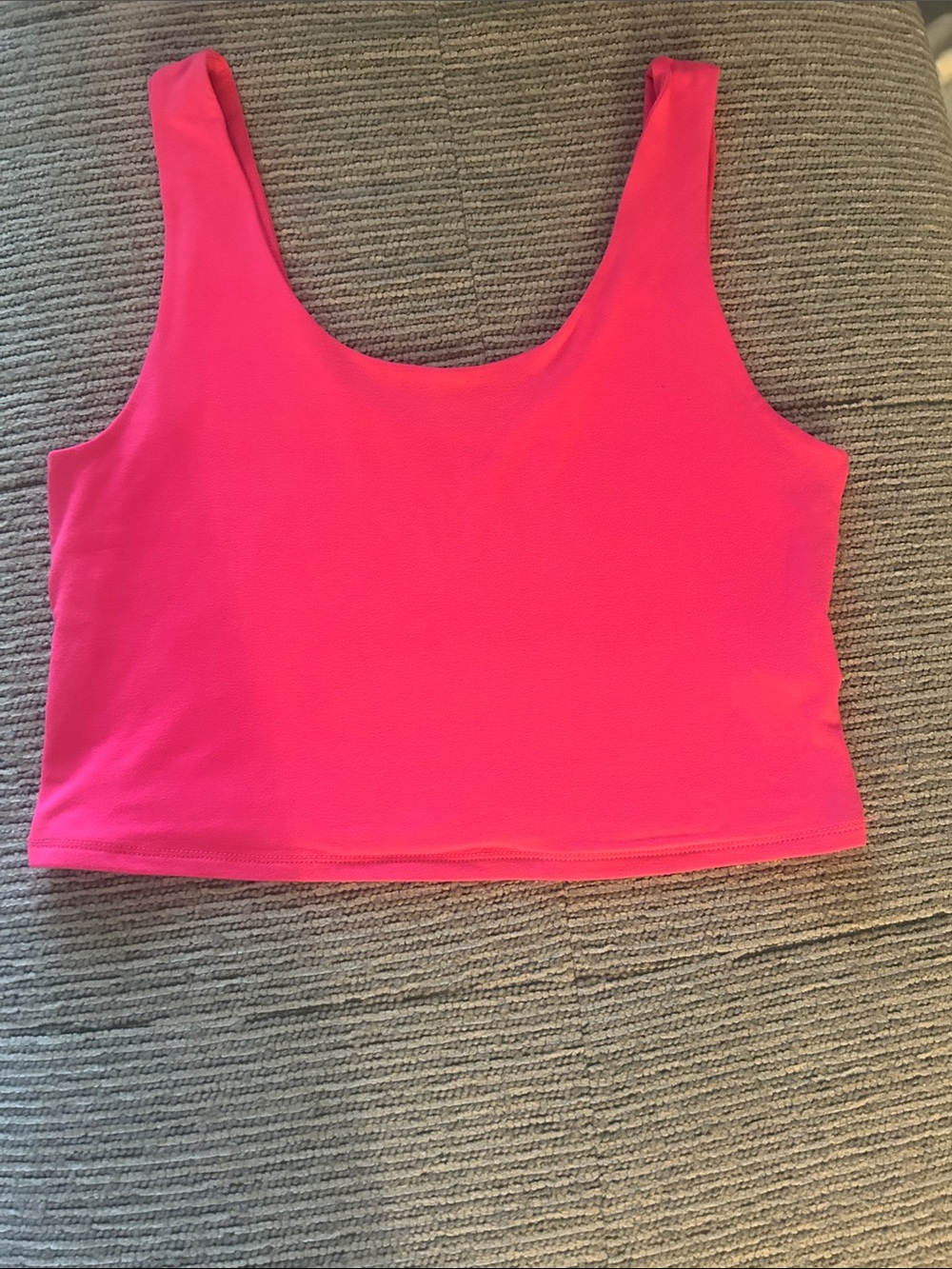 Sincerly Jules Neon Pink Scoop Neck Crop Top